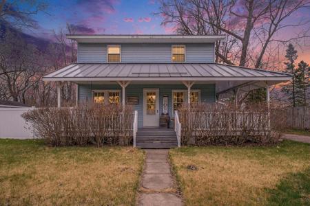 2561 Lake Shore Drive