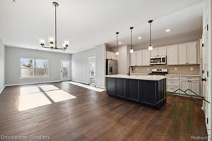 653 POINTE Drive