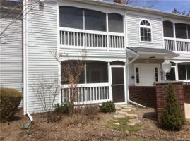 1221 CURZON Court