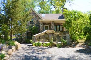 7131 COLONY Drive