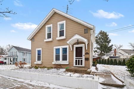 1457 Main Street