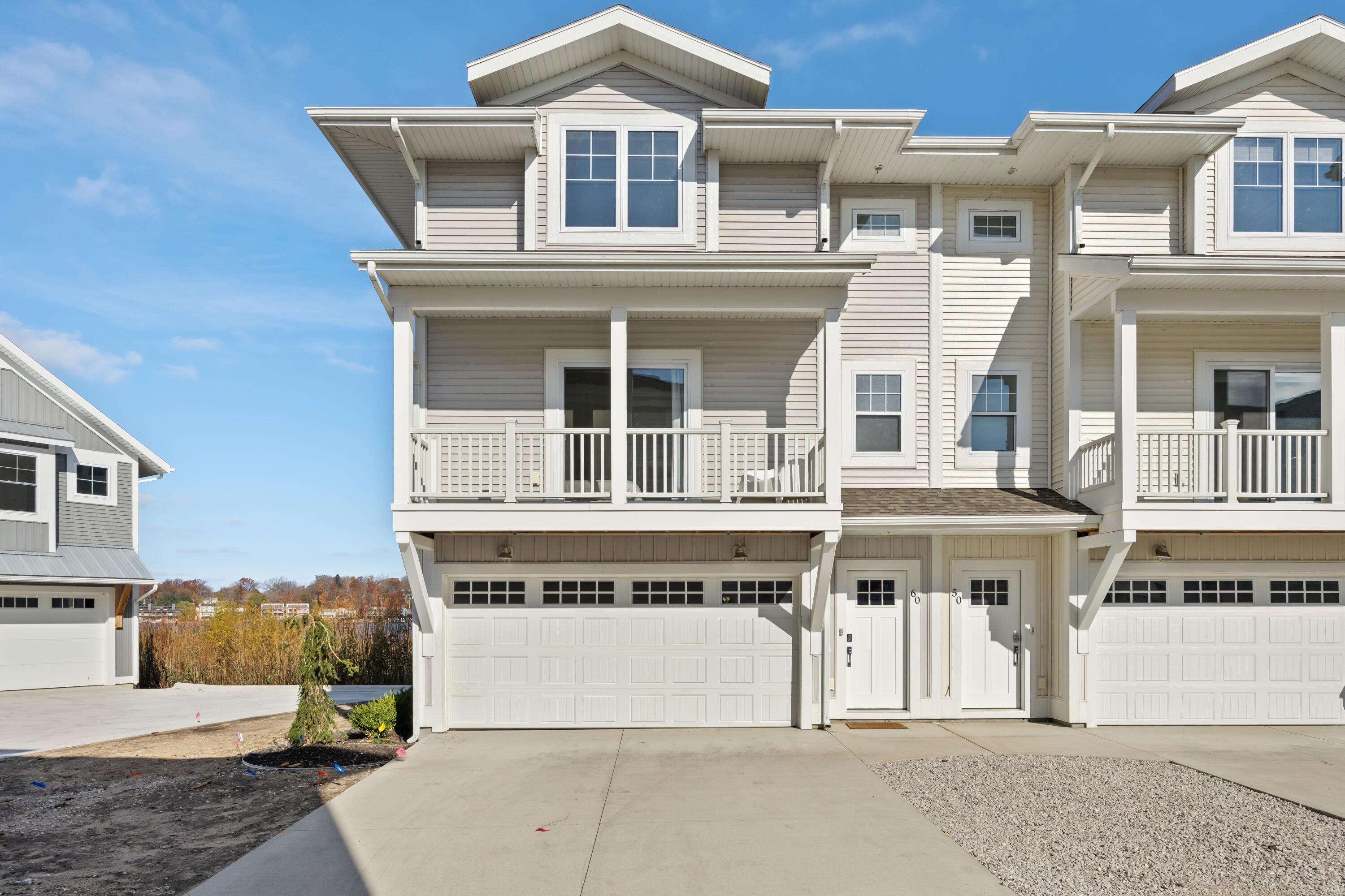 Image 3: IMG_1000 (1)