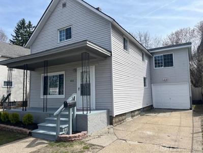 926 Bancroft