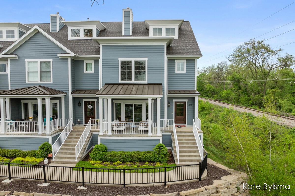 Image 1: Welcome to 657 Greenslate Drive