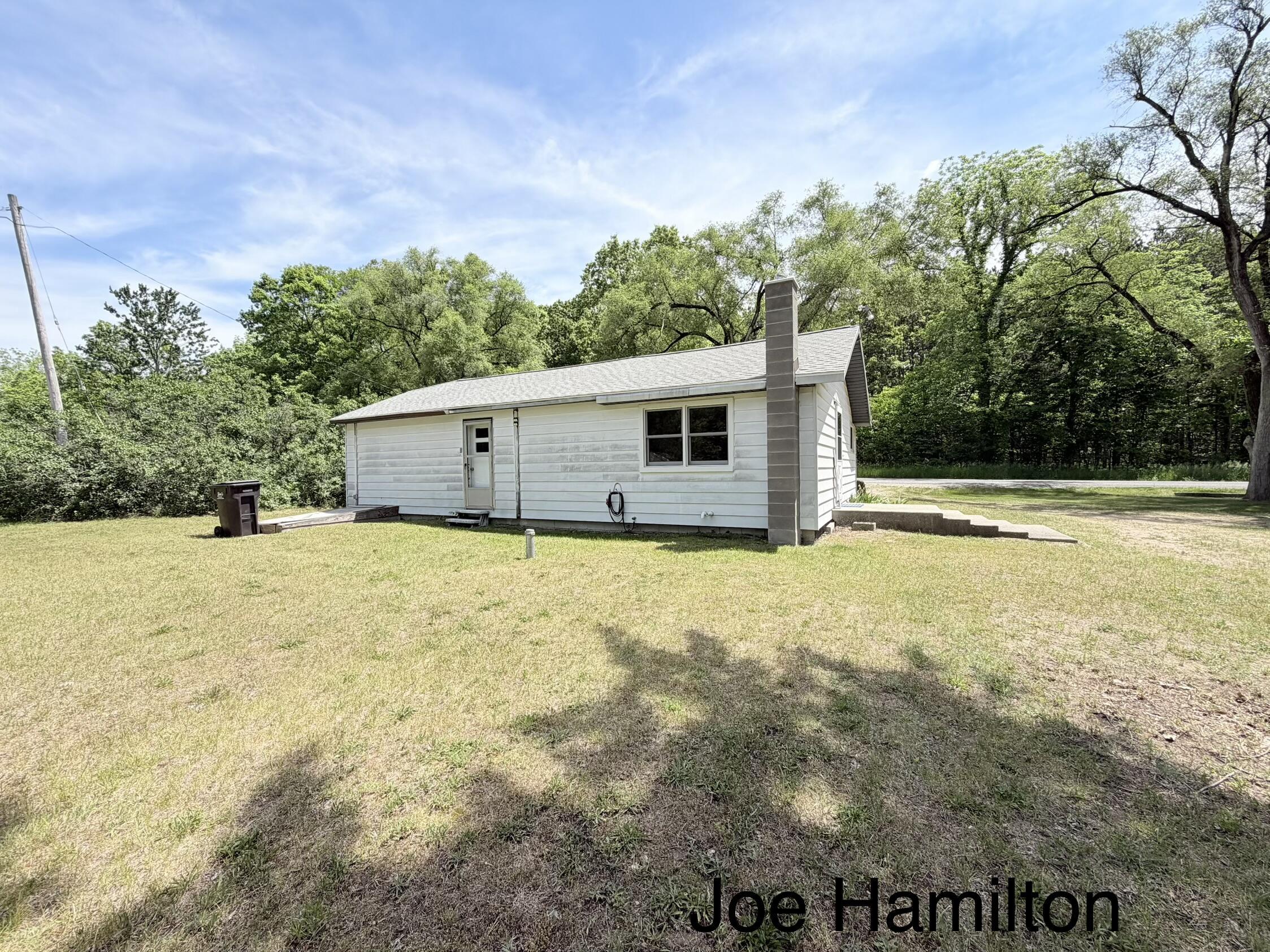 Image 4: back of home