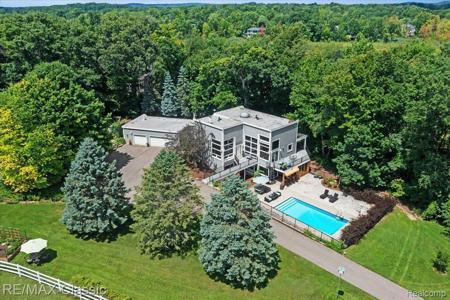 5255 OAK HILL Trail