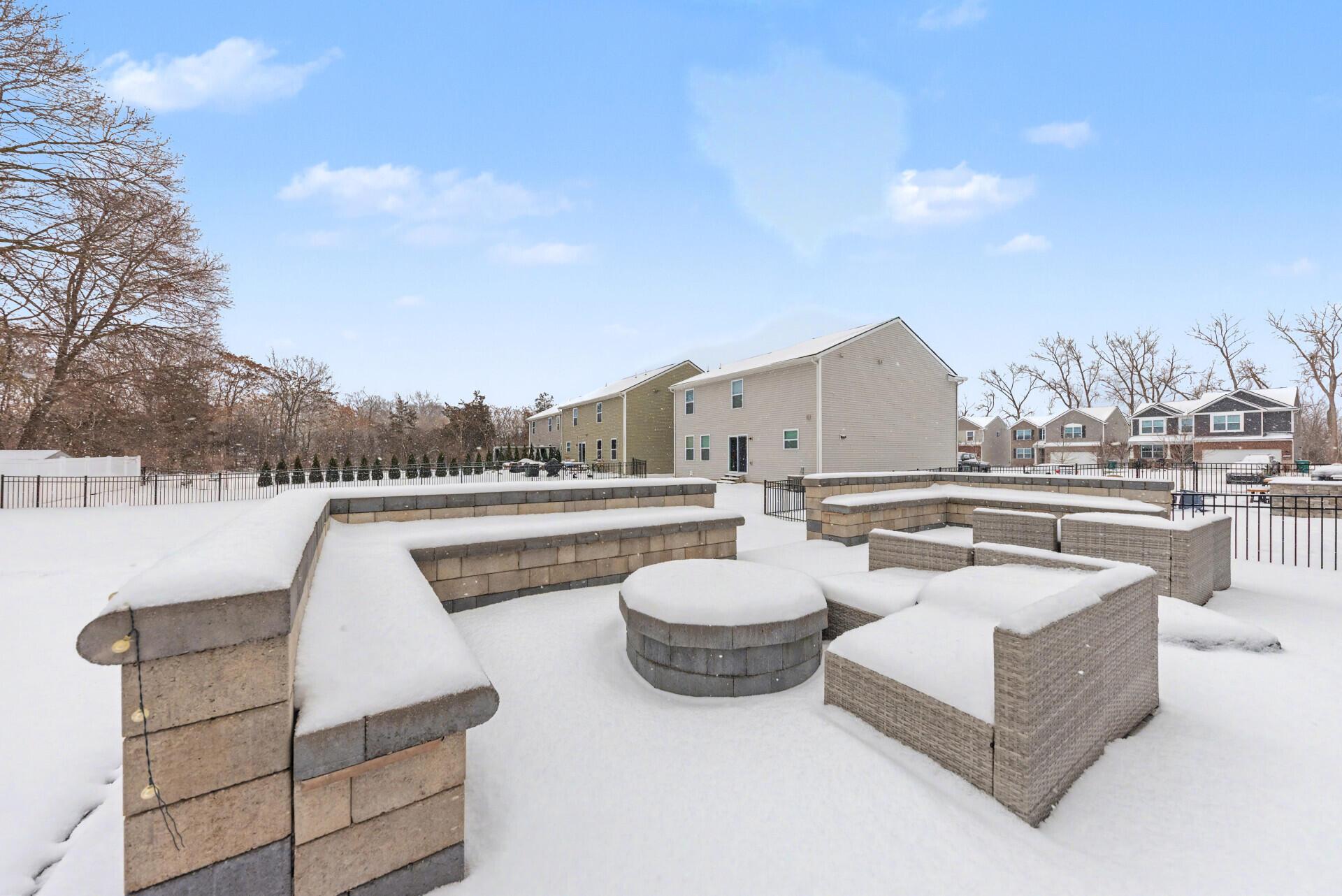 Image 3: MLS3_CustomPatio