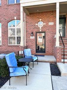 131 E BAY Drive