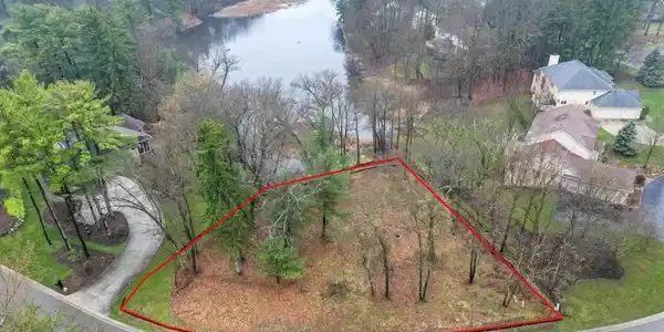 1697 DEER PATH Trail