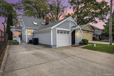 13147 LAKE SHORE Drive