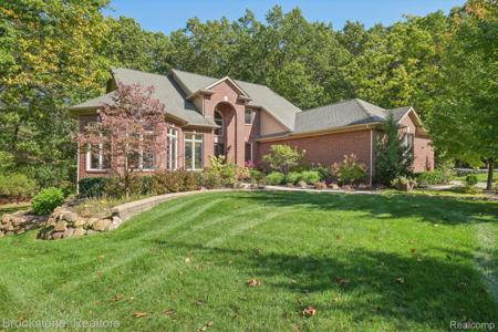 5947 Blackberry Lane