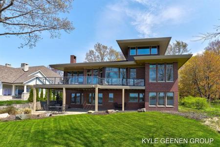 1490 Waukazoo Drive