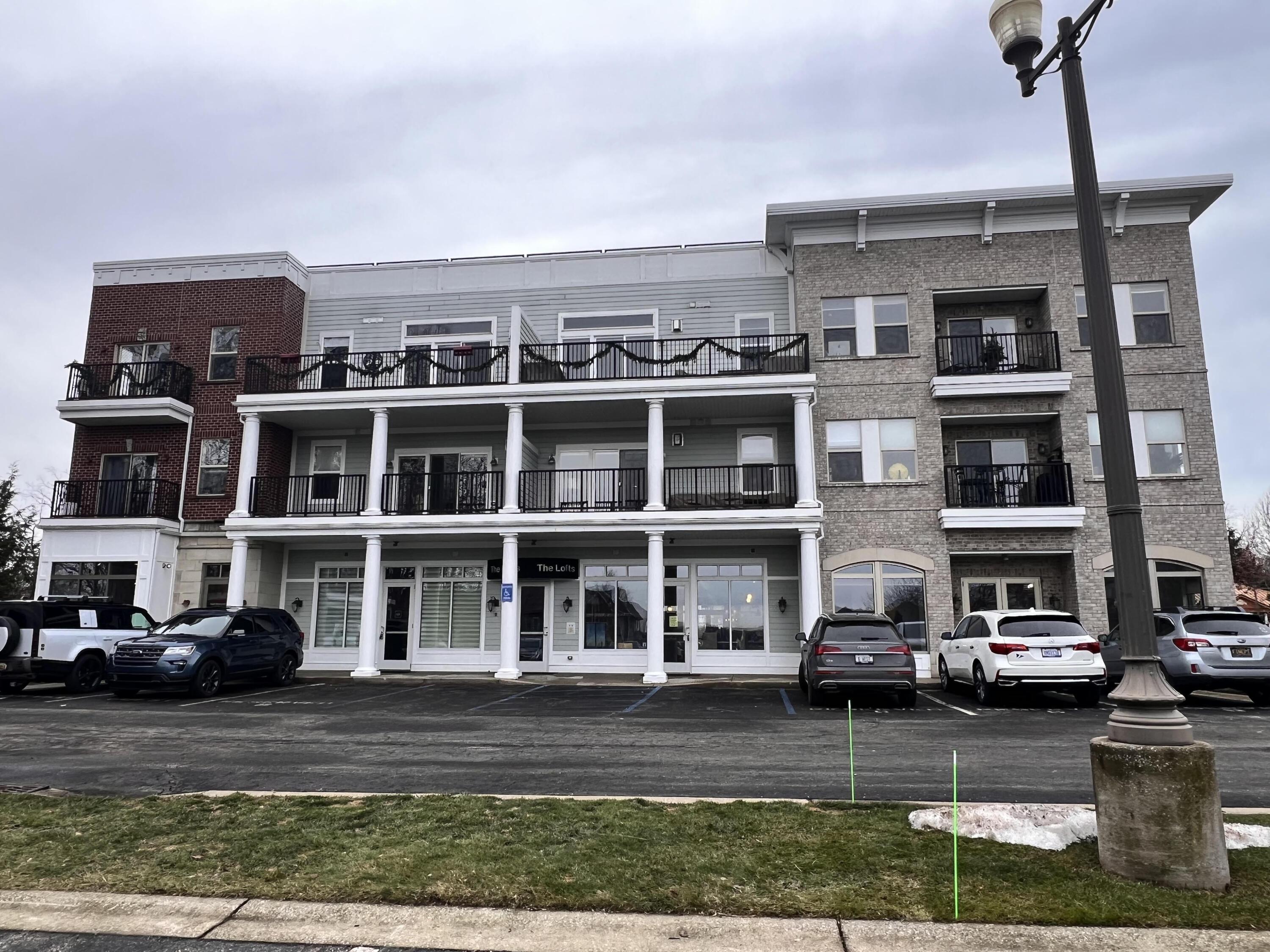 Image 4: rear 150 Center