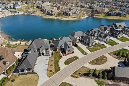 8353 PIER POINT Court