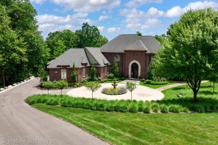 5001 FOREST VALLEY