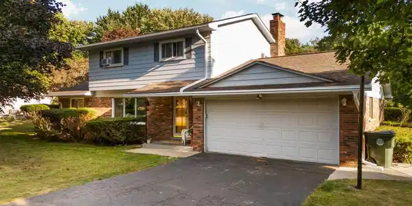 1647 Oneida Trail
