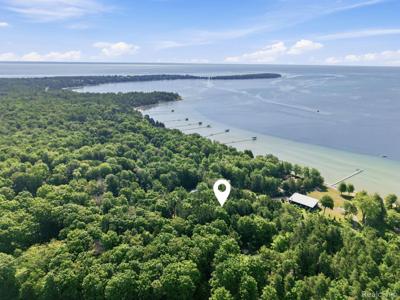 12820 N Northport Point Road Road