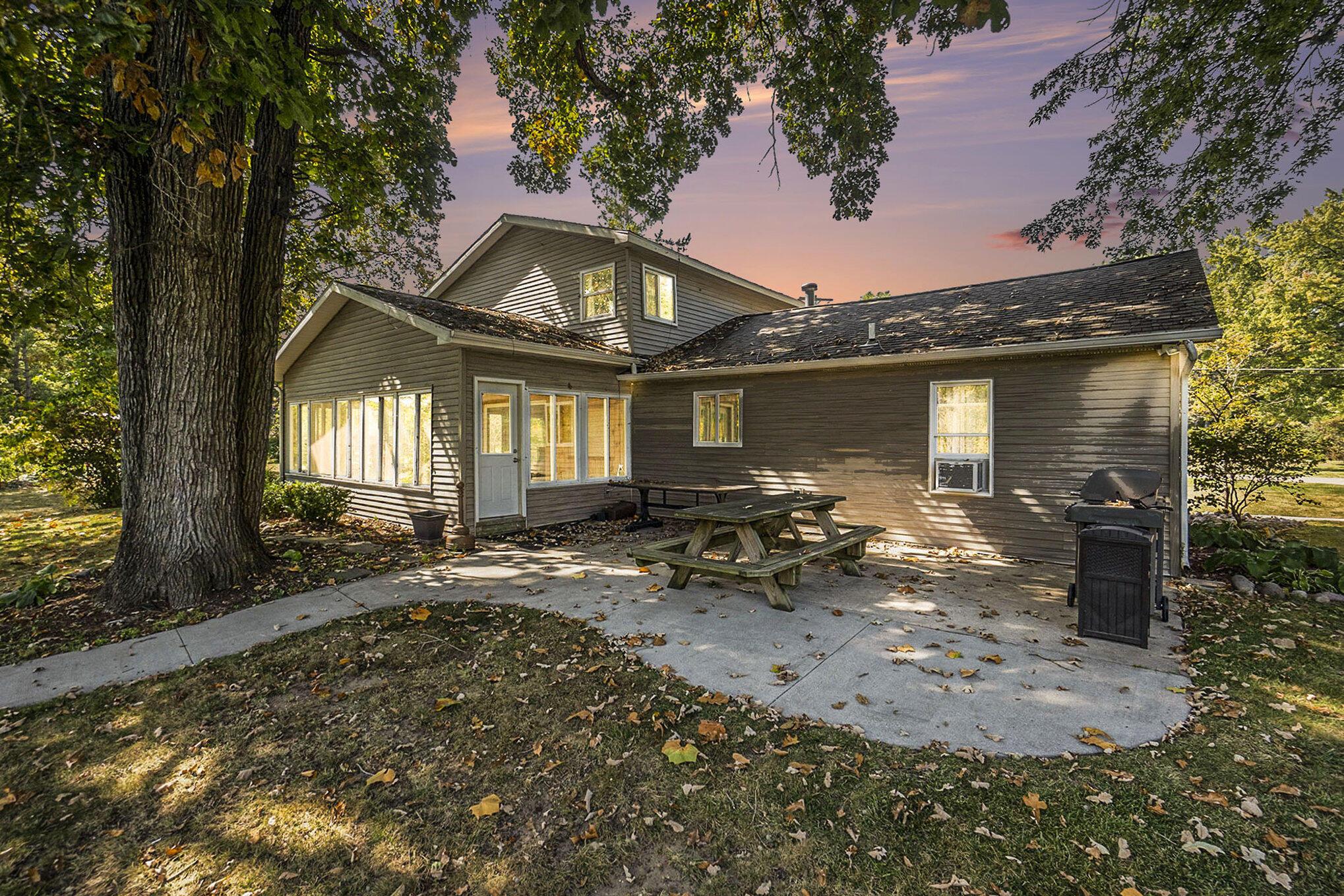 Image 1: House