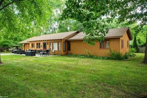 3057 Woodland Dr