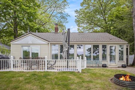 456 E Gull Lake Drive