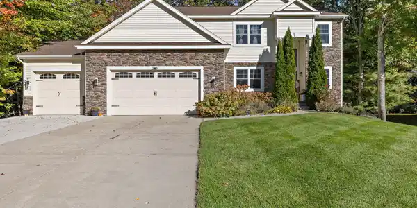 16259 W Willow Drive