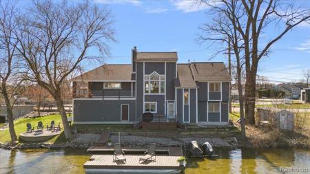 1427 S CASS LAKE Road
