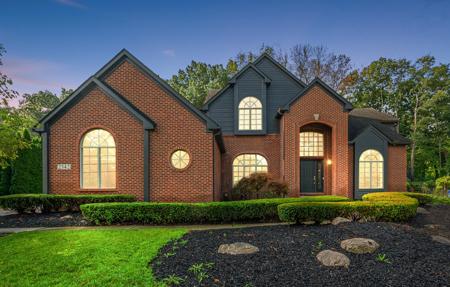 2342 Ivy Hill Drive