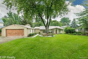 105 Leota Boulevard