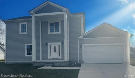 135 LOCKHAVEN Lane