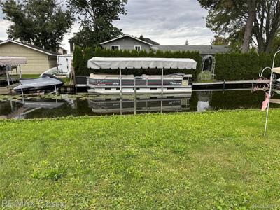 1220 S Cass Lake Road