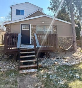 3426 Maple Ridge