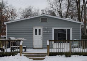 6809 FORESTLAWN W Court