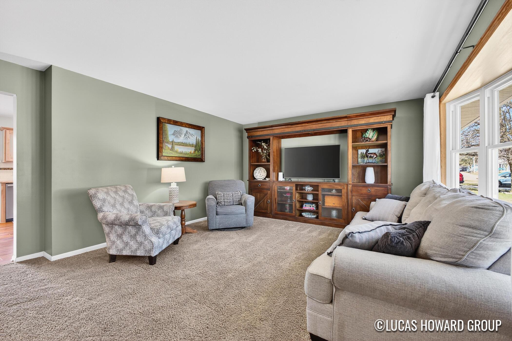 Image 3: 3825 Jupiter Ave NE