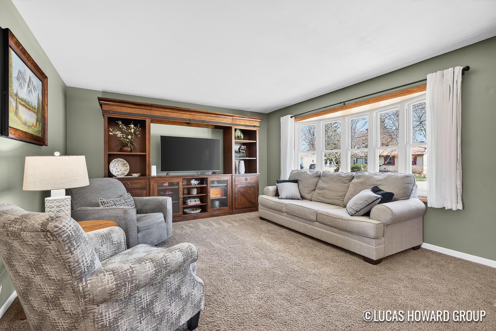 Image 4: 3825 Jupiter Ave NE_1