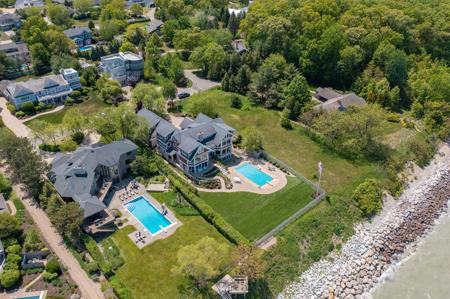 51005 Lake Park Drive