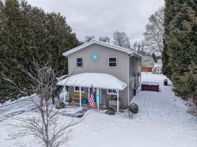 510 W Hurlbut