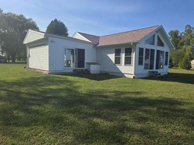 4836 Lakeshore Road