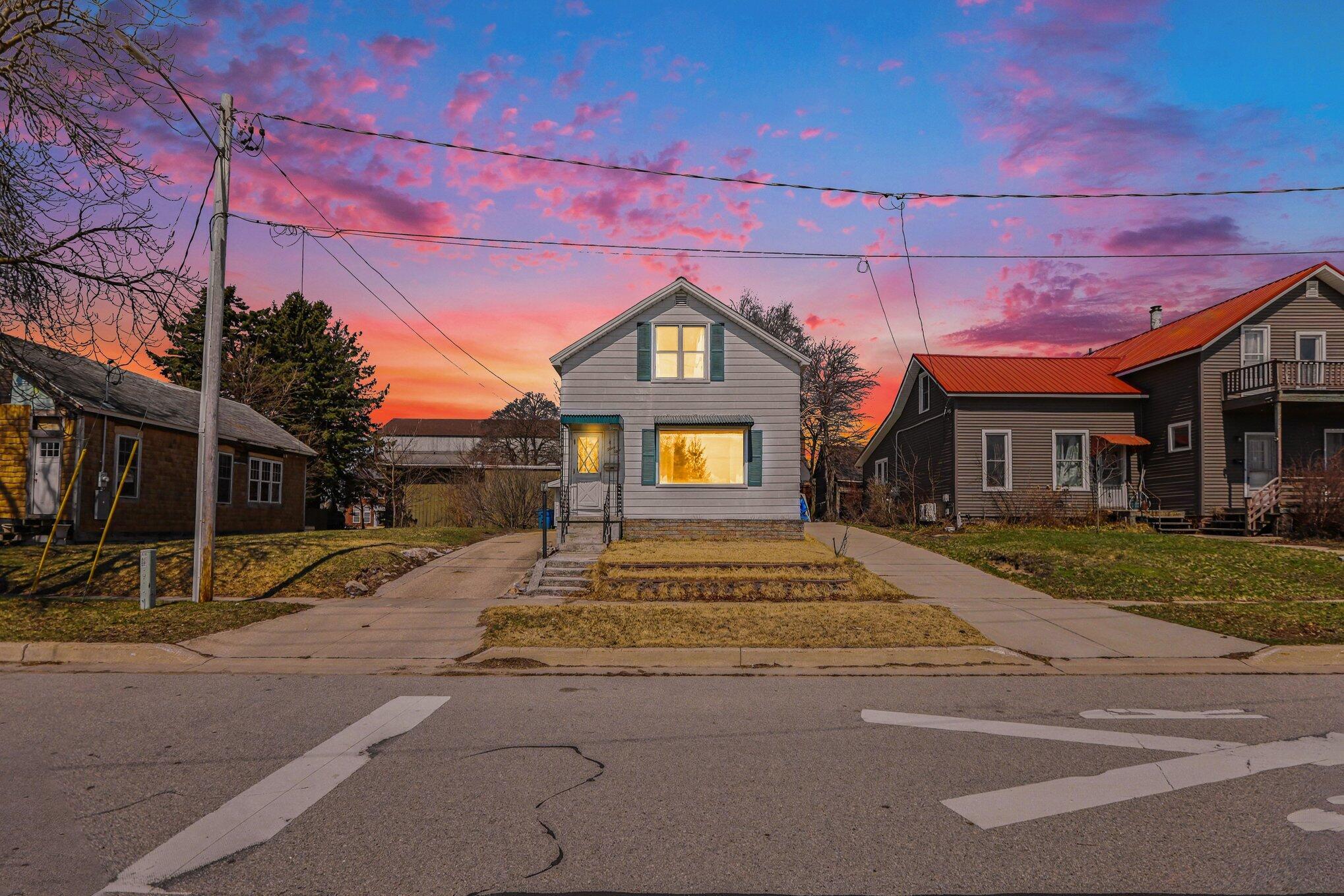 Image 1: Welcome to 38 Lake Street