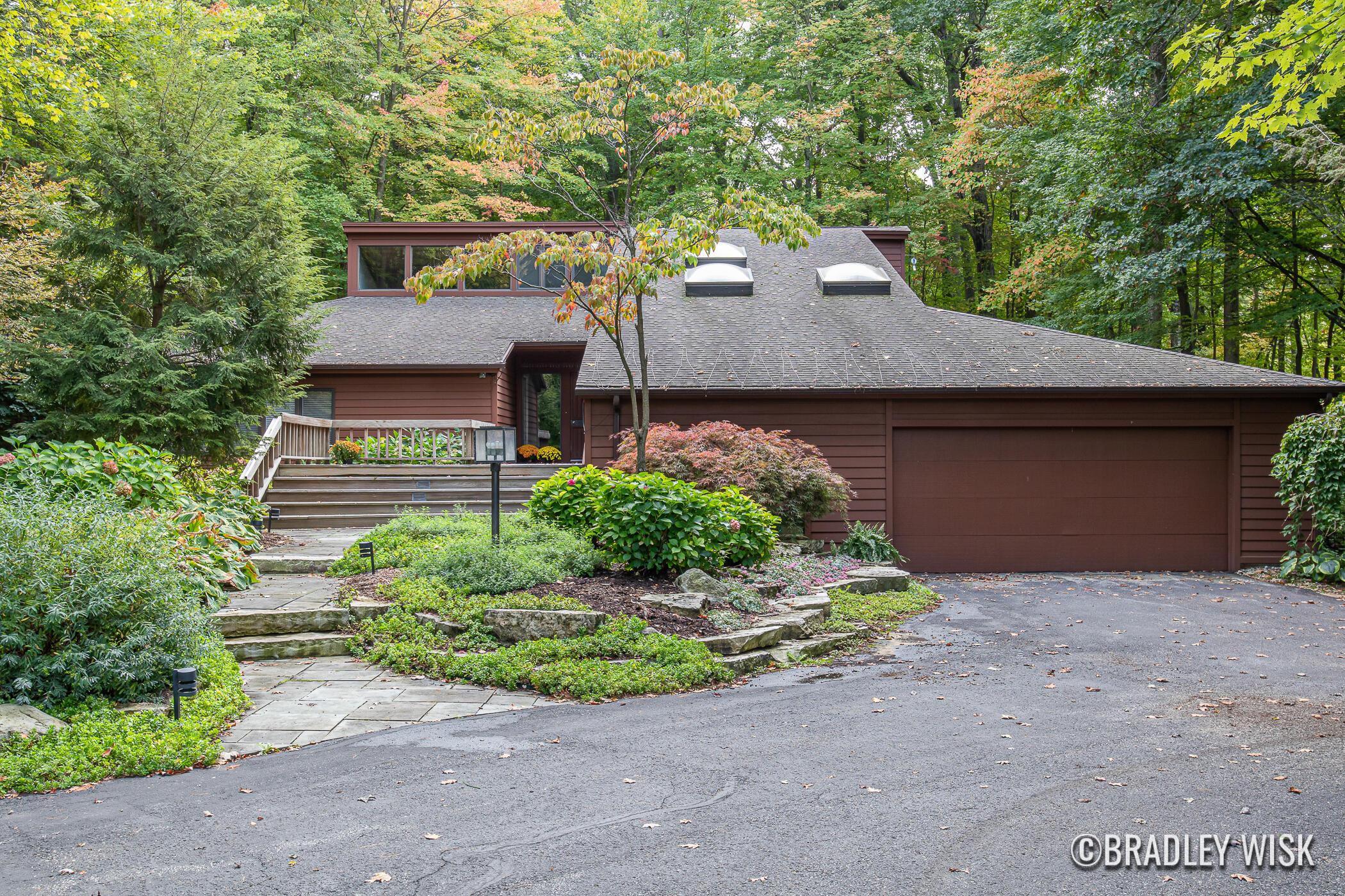 Image 2: 18183 N Fruitport Road_2
