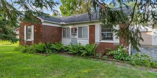 2600 W WALTON Boulevard