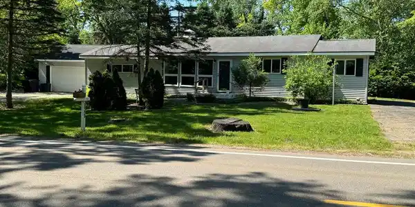 2845 W COMMERCE Road