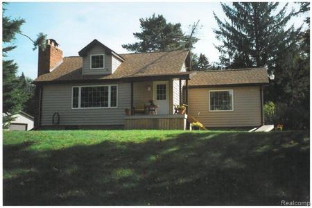 5133 Howard Lake Road