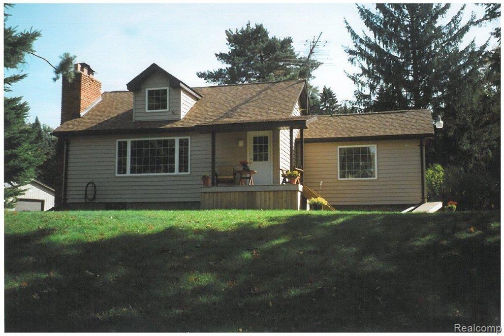 Image 1: Howard Lake 5.jpg