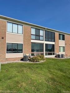 1660 RIVER Road Unit 25