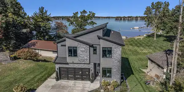 104 Highview Court