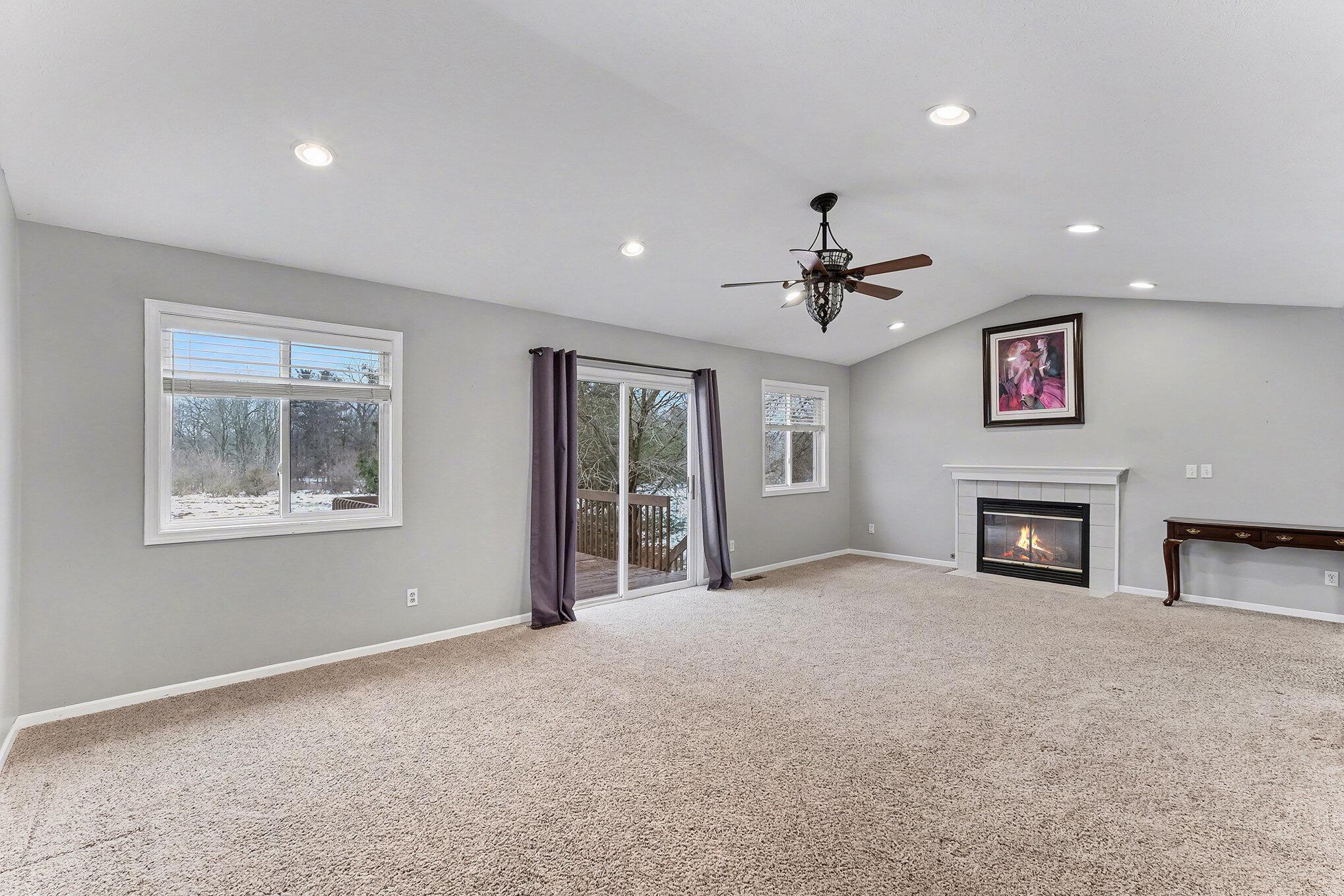 Image 4: 004_file_199