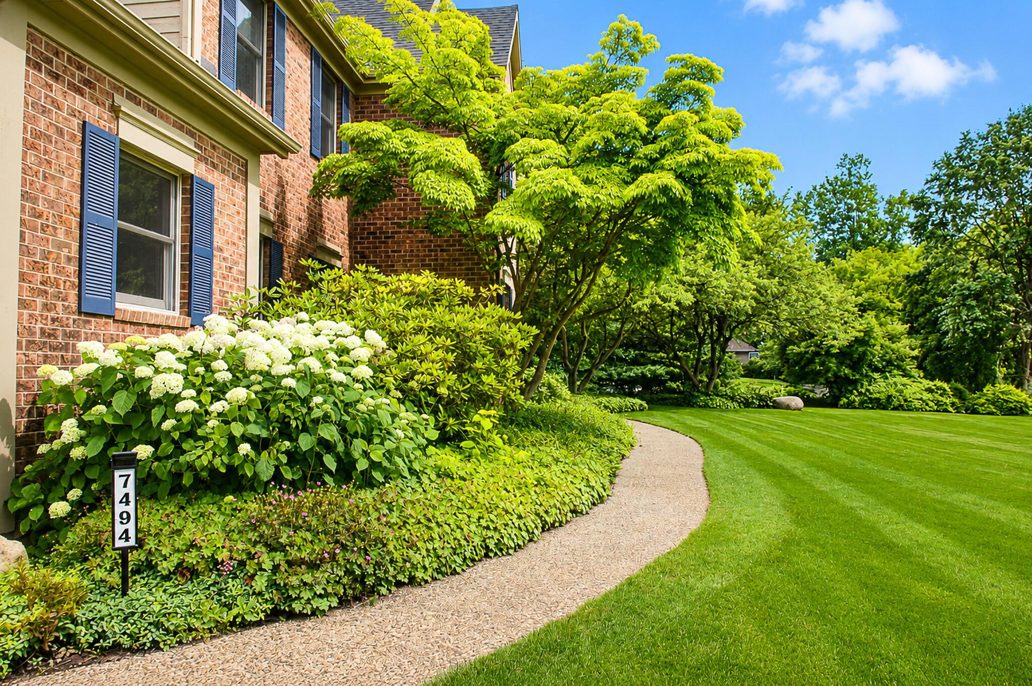 Image 2: 7494 Bridle Path-49