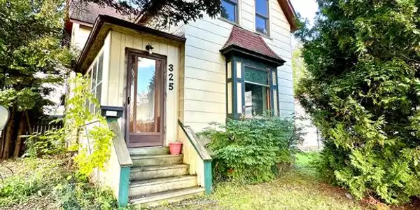 325 Second St. South