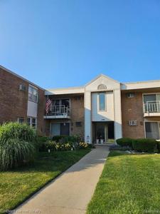 1625 CASS LAKE Road Unit A