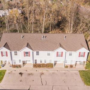 7004 S Cannon Place SE Drive